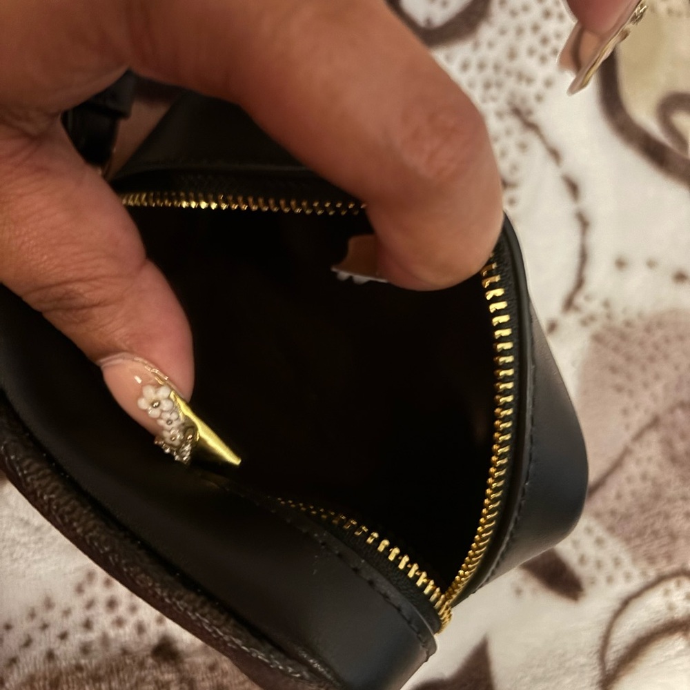 Coach Dark Brown Wristlet with Black Accents. New without tags - Picture 3 of 4